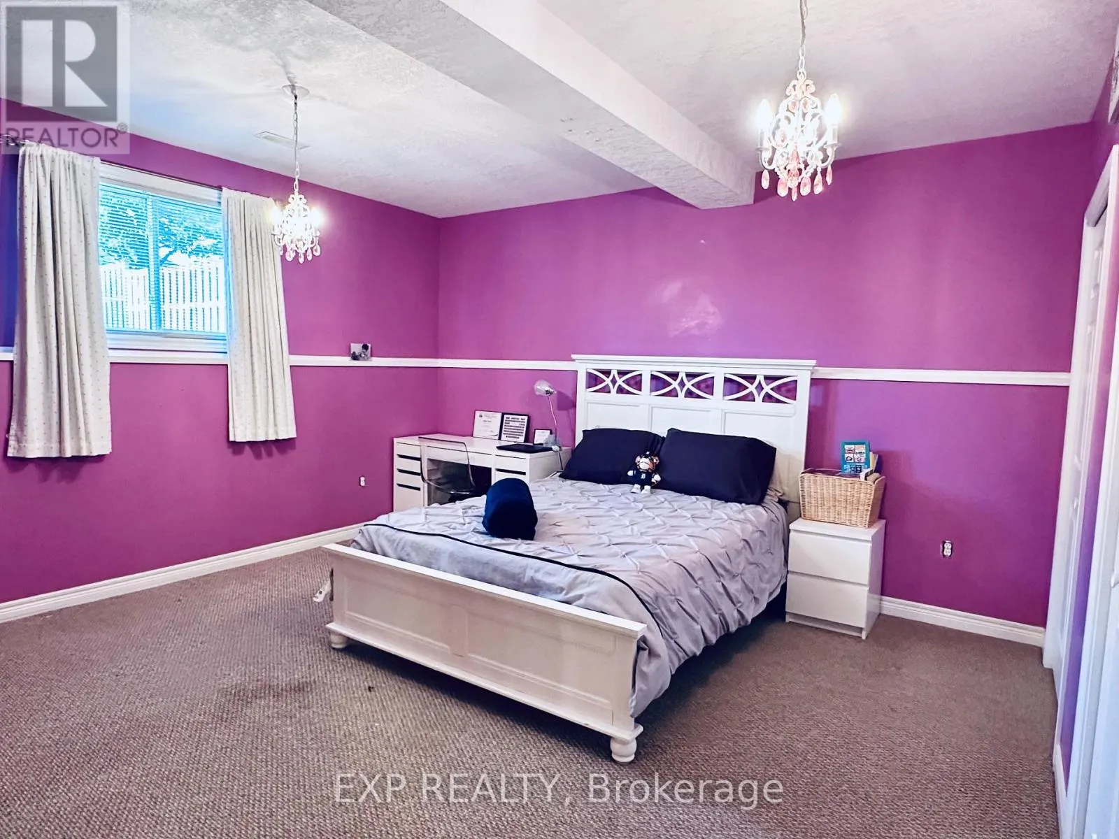 1 FALCONRIDGE COURT
