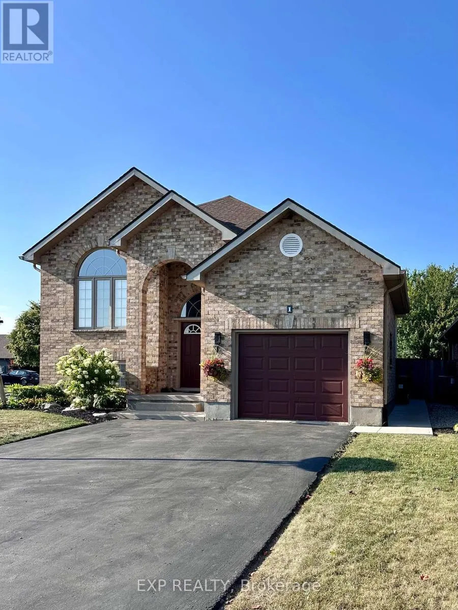 1 FALCONRIDGE COURT