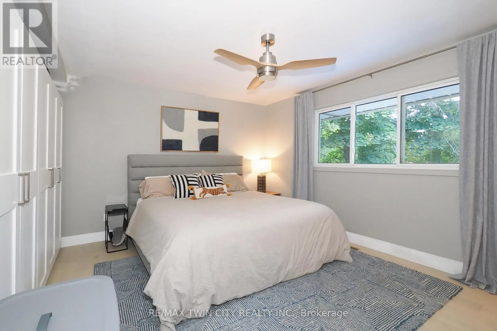 218 GREENBROOK DRIVE
