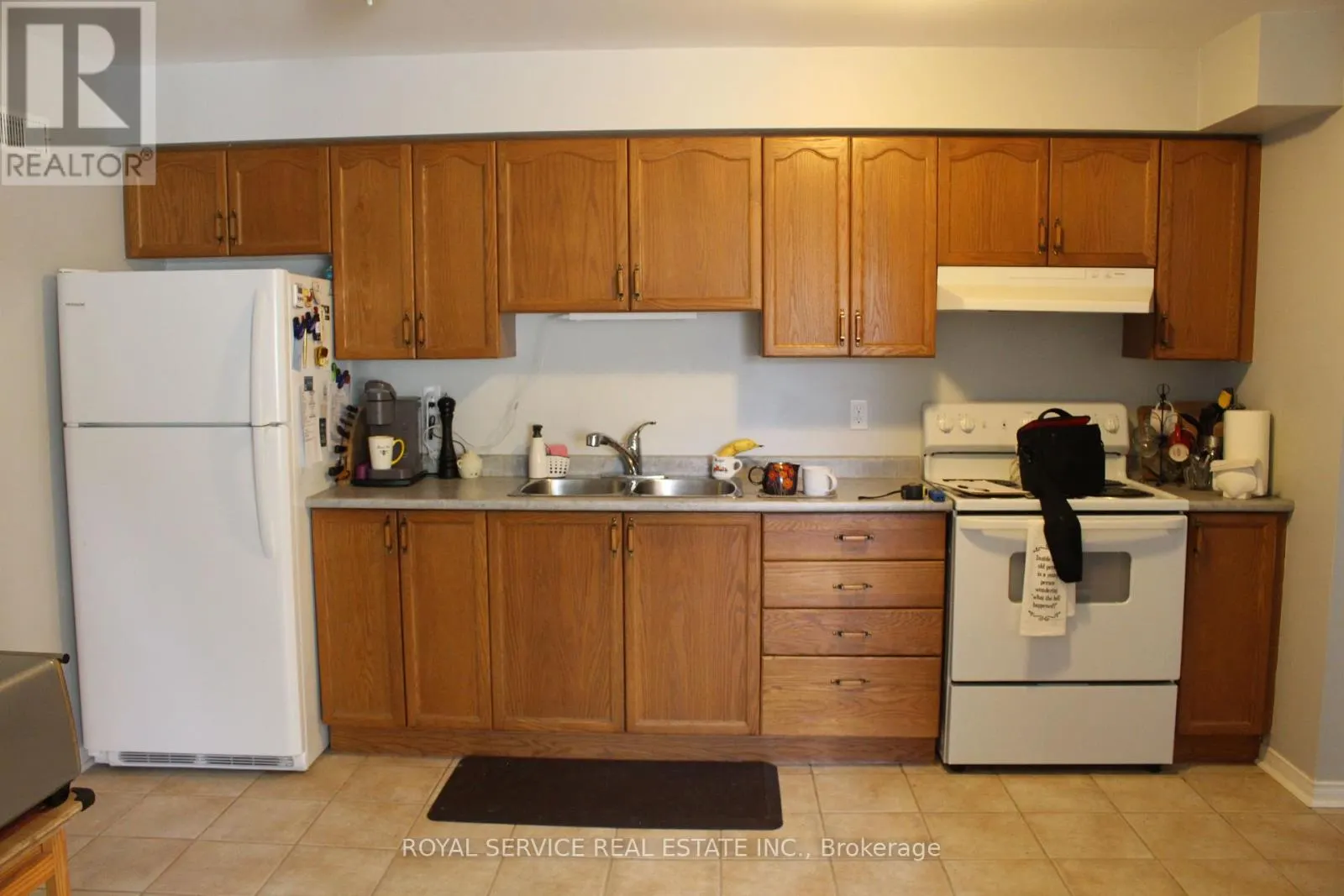 104 - 209-A SUTHERLAND CRESCENT, #104