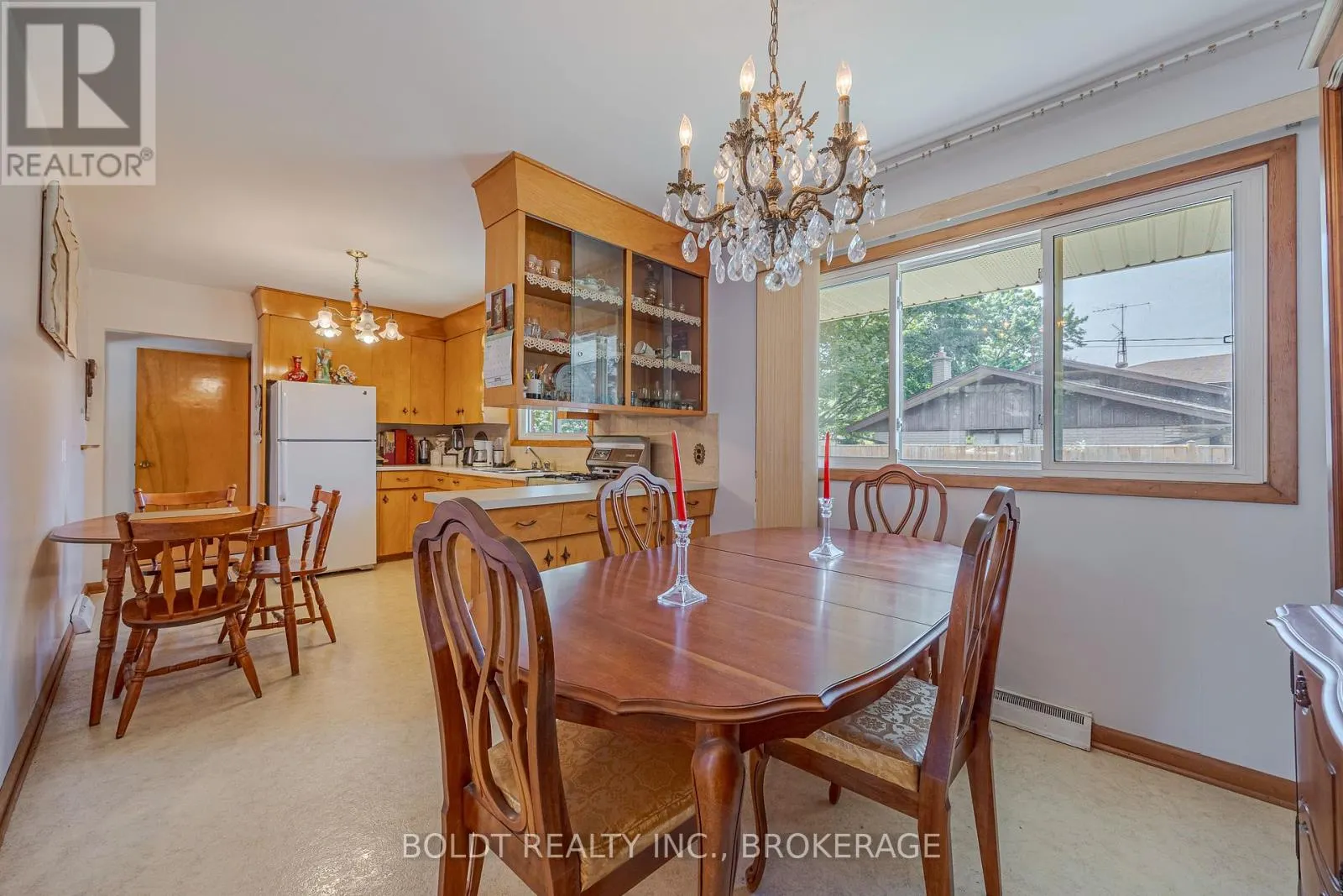 25 LOCKVIEW CRESCENT