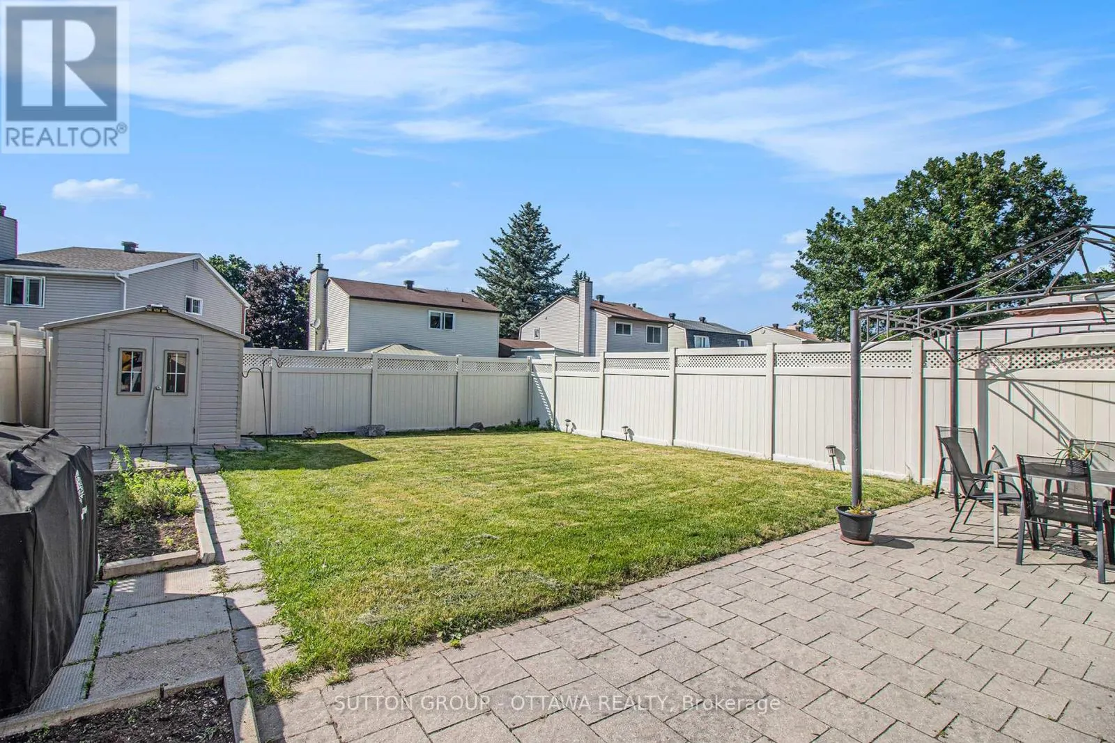 848 BORLAND DRIVE