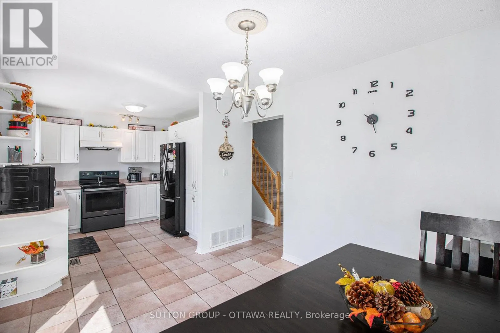 848 BORLAND DRIVE