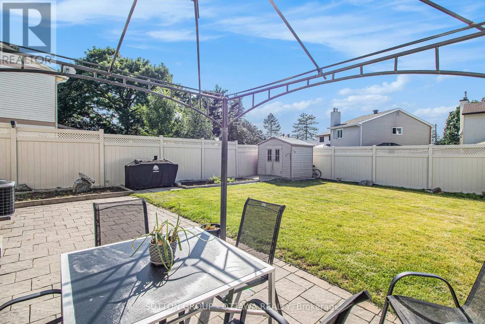 848 BORLAND DRIVE