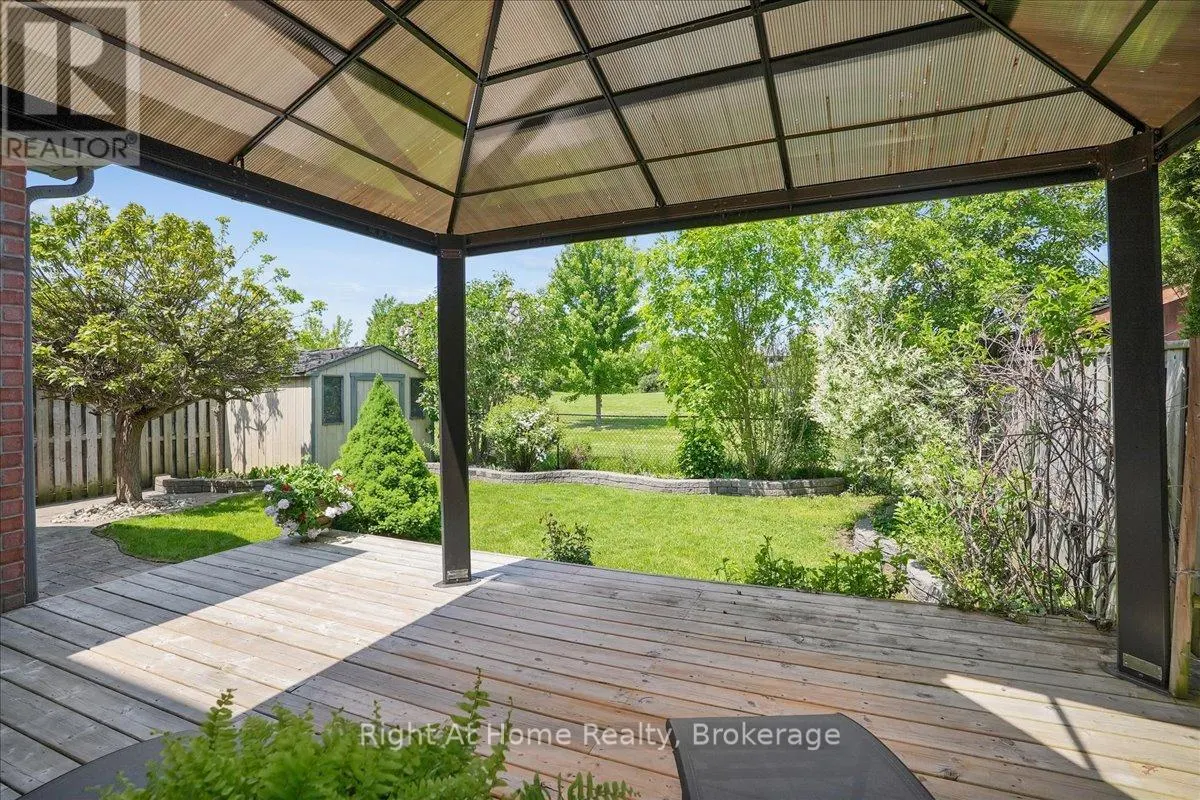 122 HAWKSWOOD DRIVE