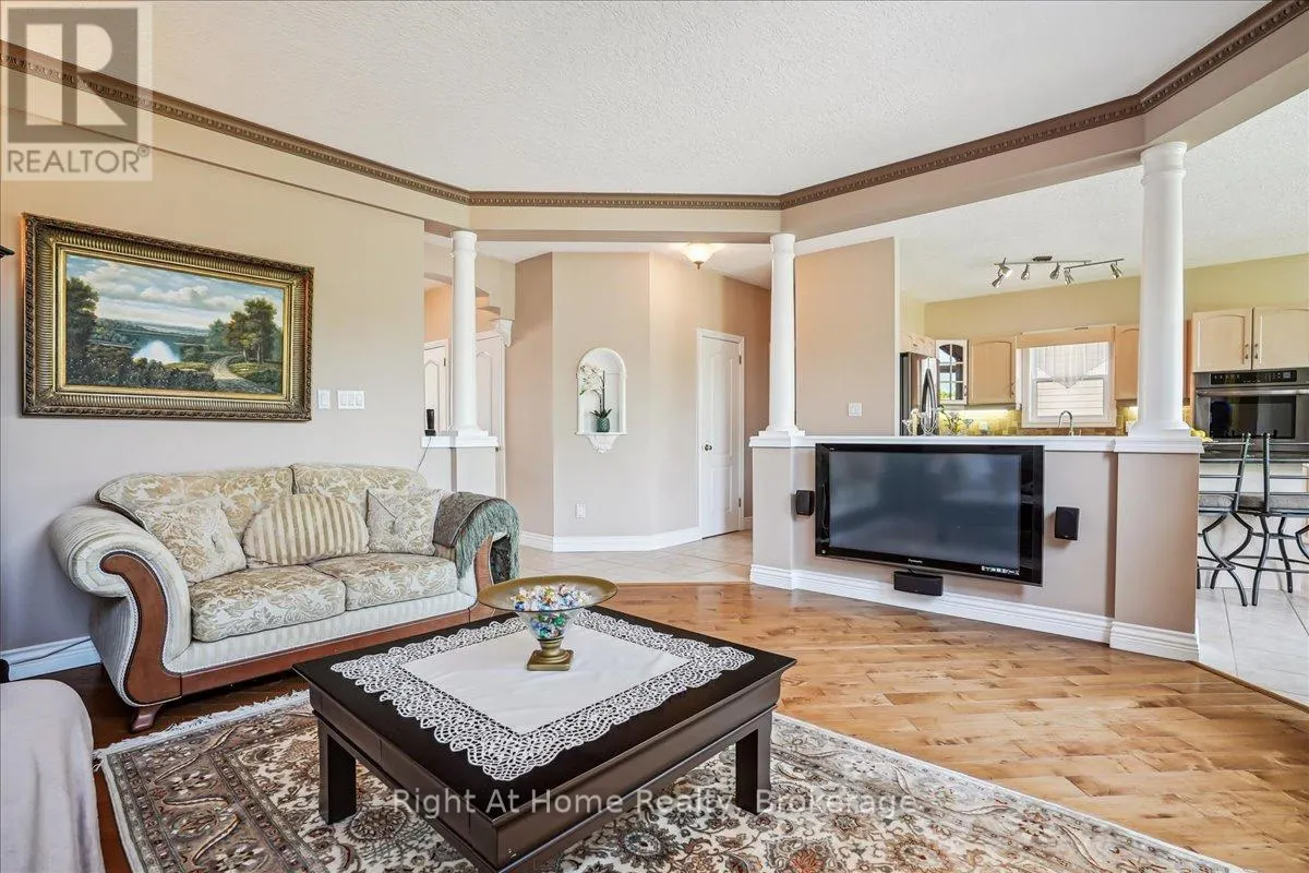 122 HAWKSWOOD DRIVE