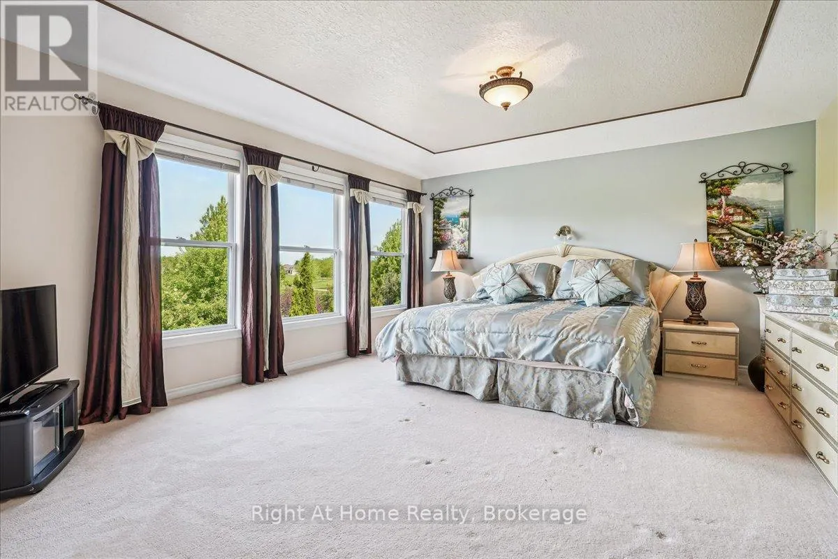 122 HAWKSWOOD DRIVE