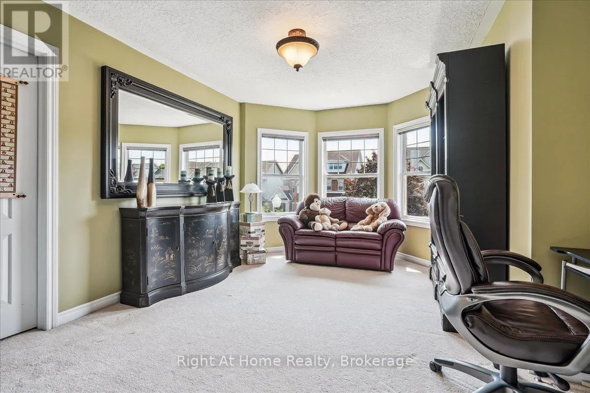122 HAWKSWOOD DRIVE