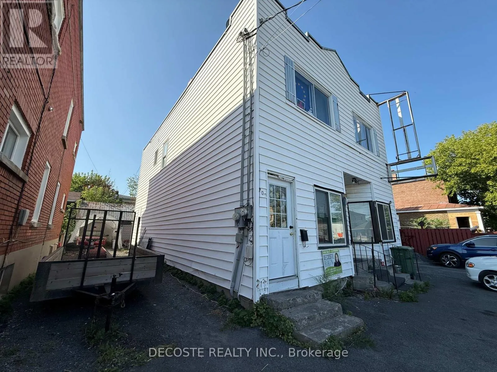 703-705 FIRST STREET E