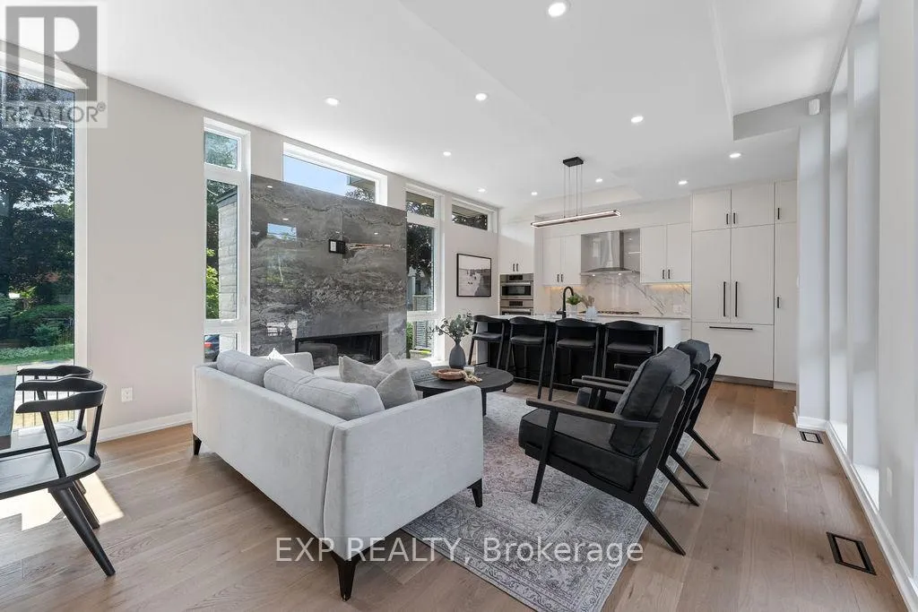 261 DOVERCOURT AVENUE