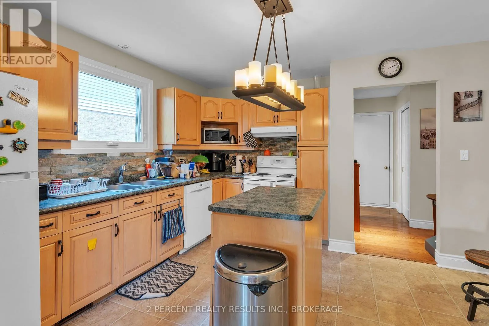 809 MUIRFIELD CRESCENT