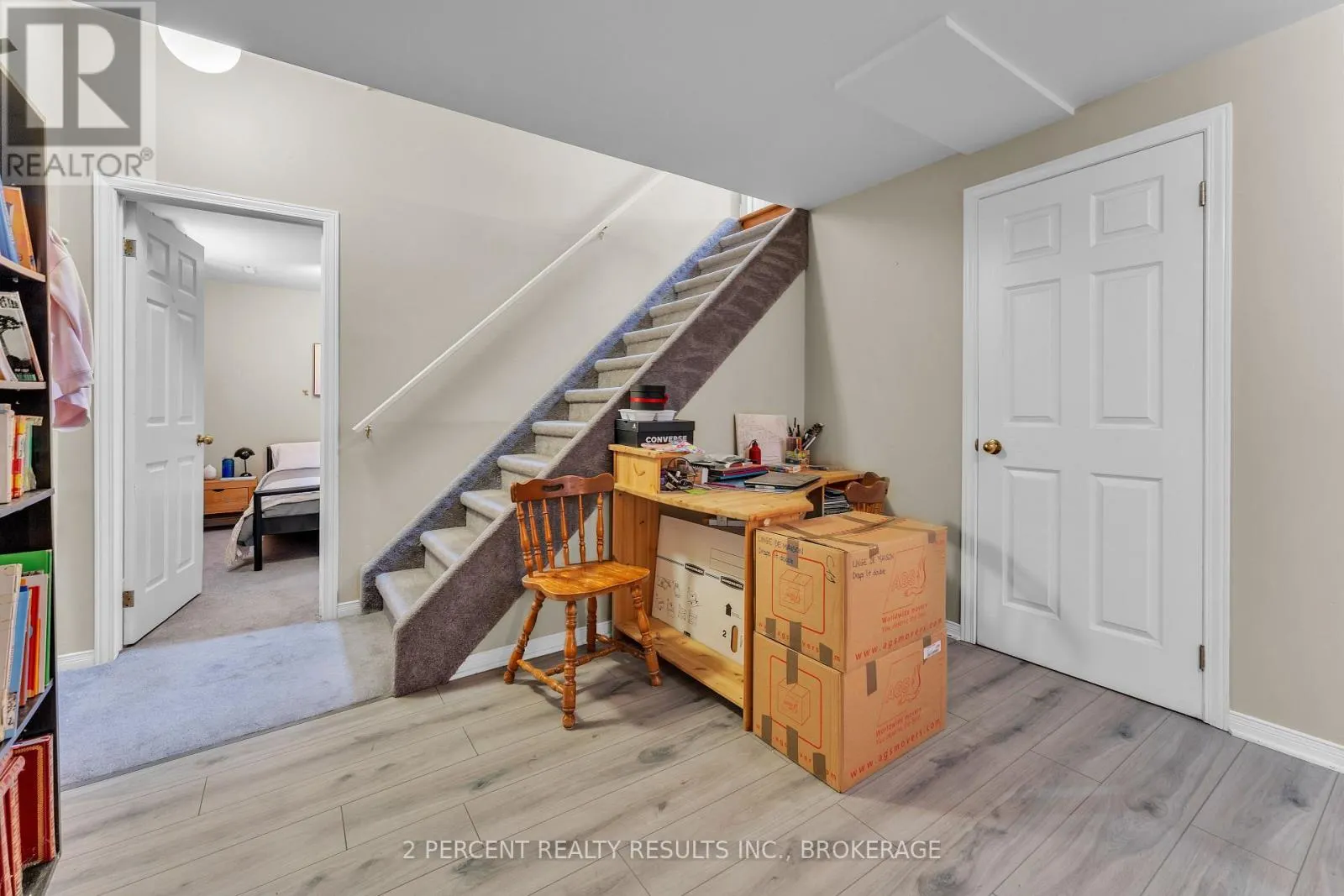 809 MUIRFIELD CRESCENT