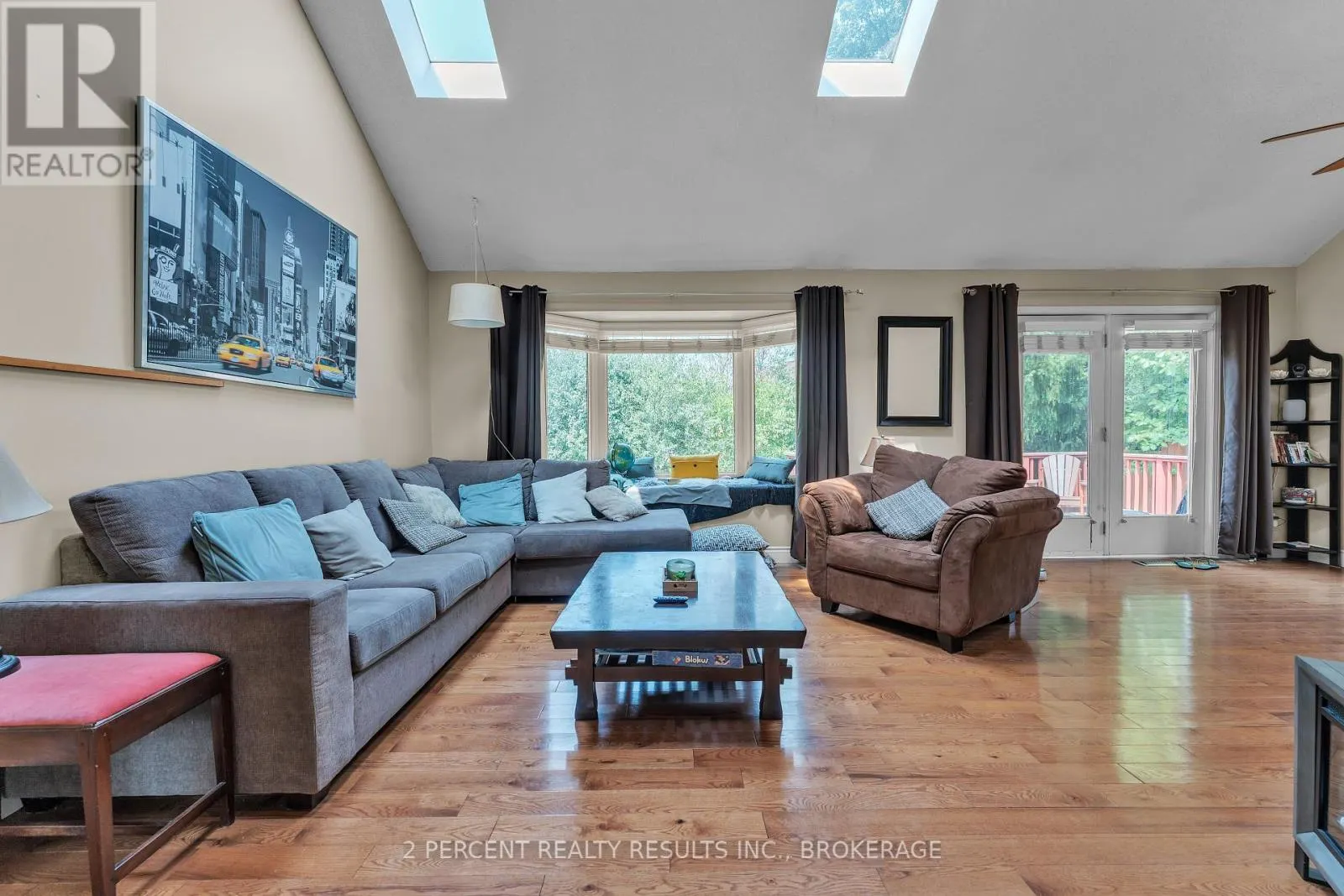 809 MUIRFIELD CRESCENT