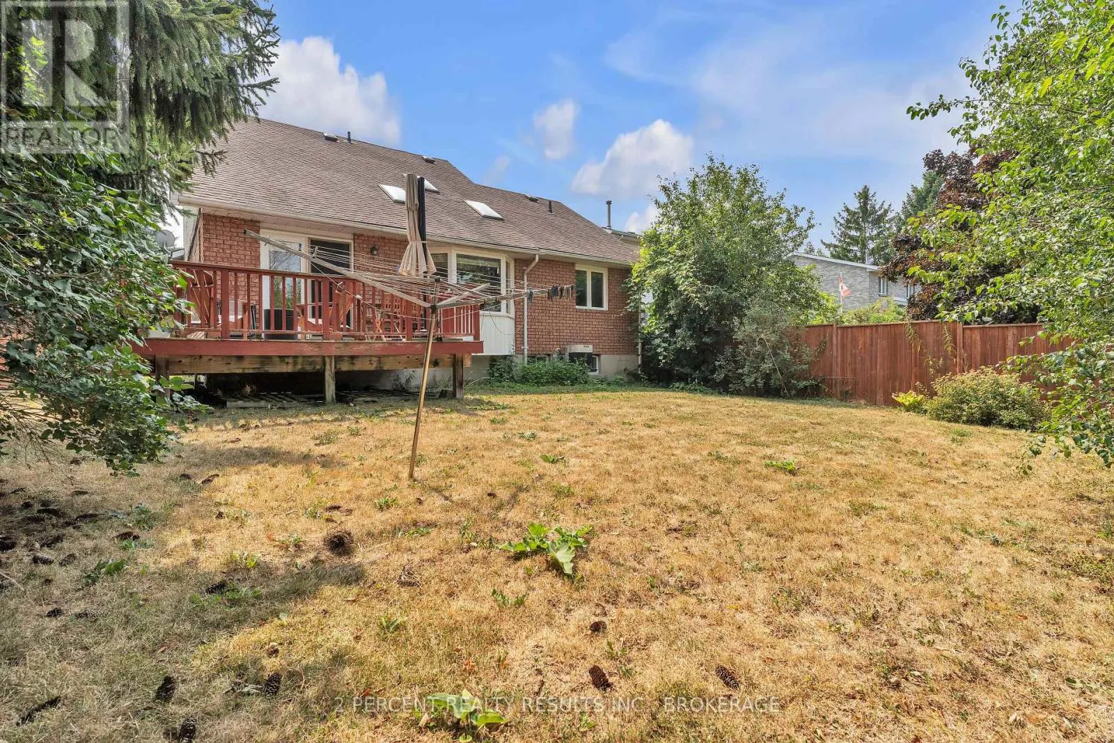 809 MUIRFIELD CRESCENT