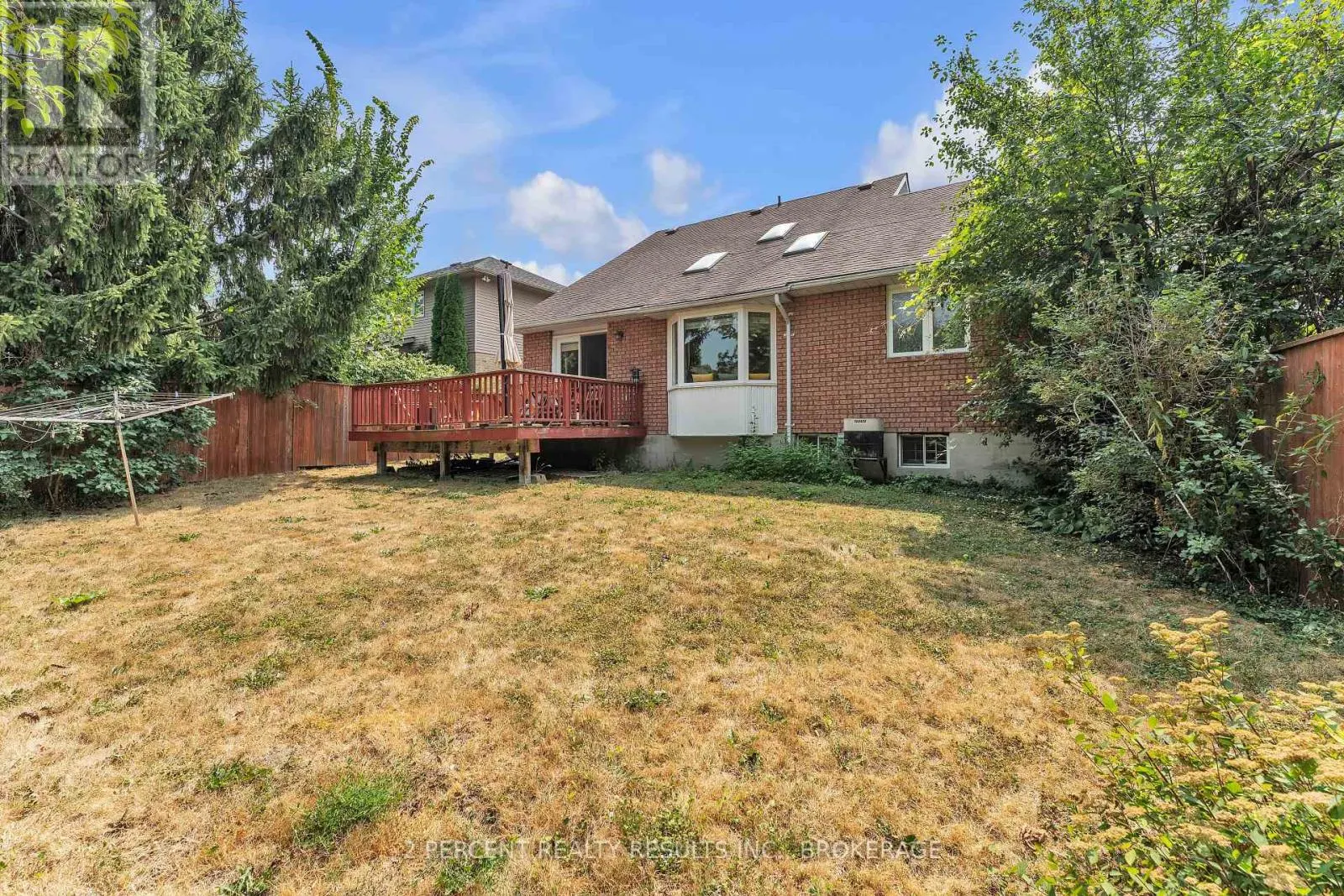 809 MUIRFIELD CRESCENT