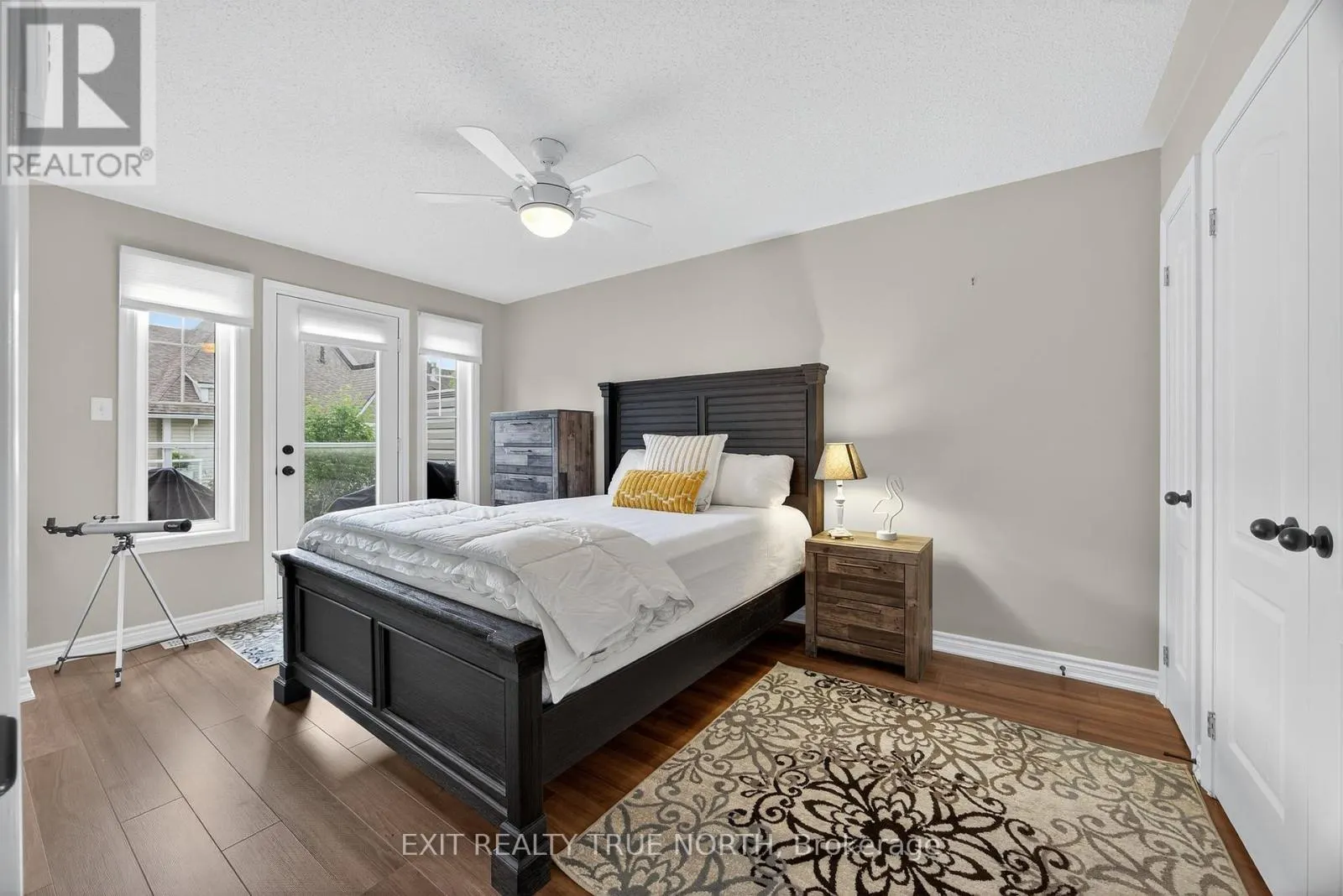 2 CARNOUSTIE LANE