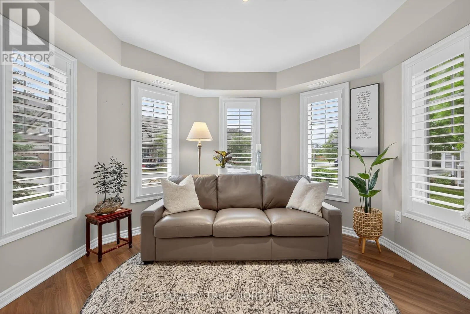 2 CARNOUSTIE LANE