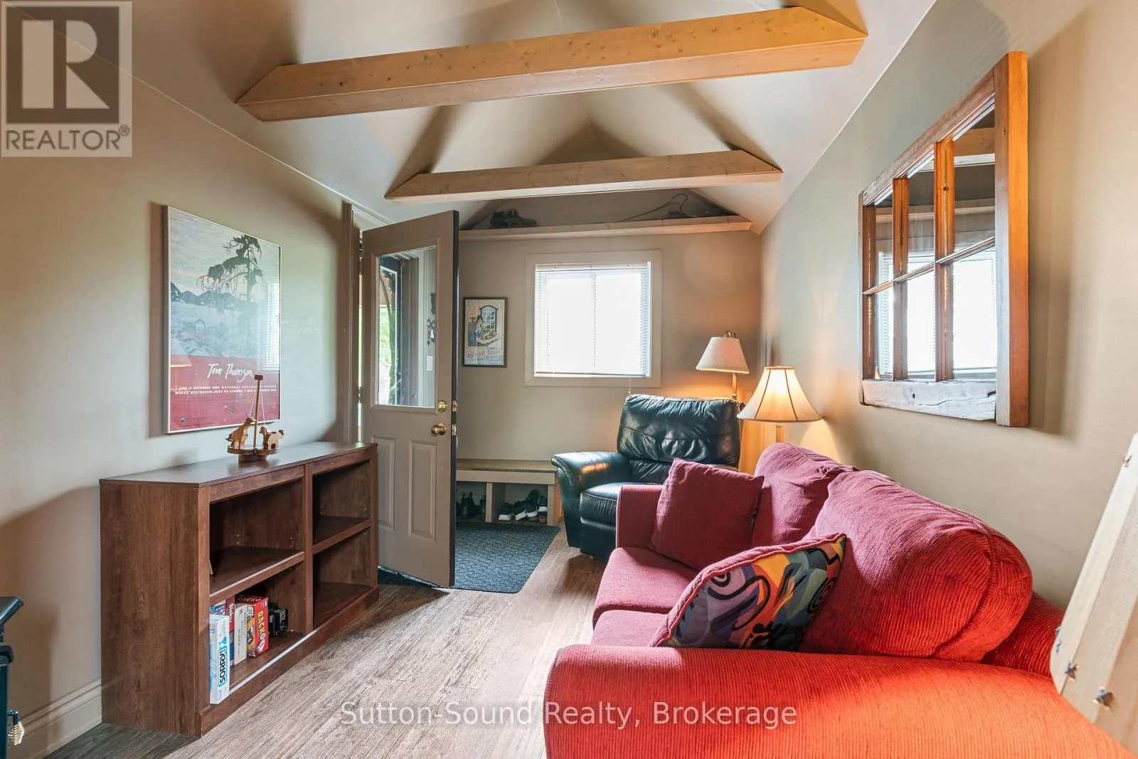 1304 4TH AVENUE W