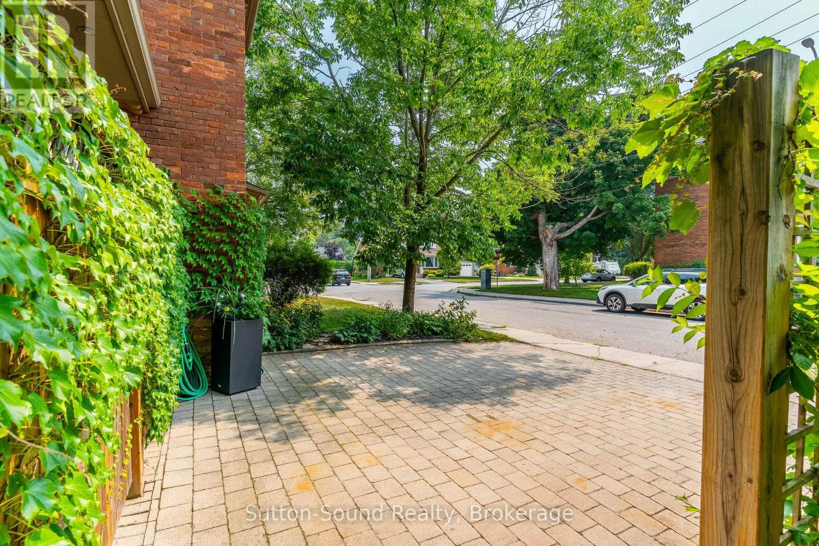 1304 4TH AVENUE W