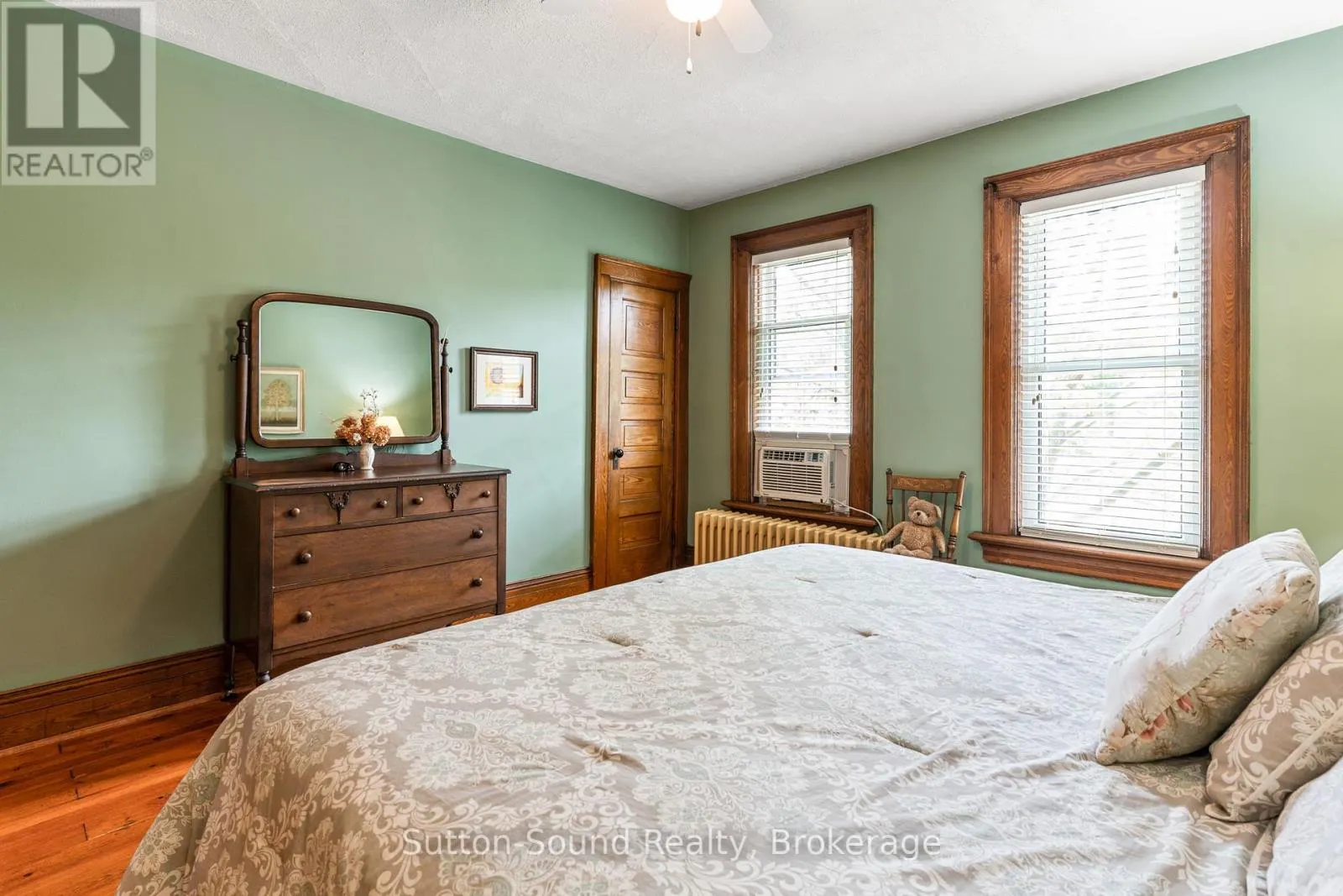 1304 4TH AVENUE W