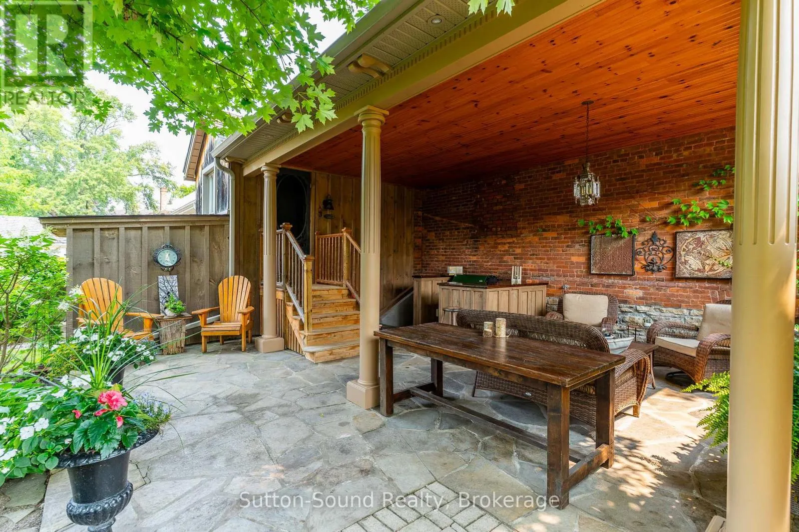 1304 4TH AVENUE W