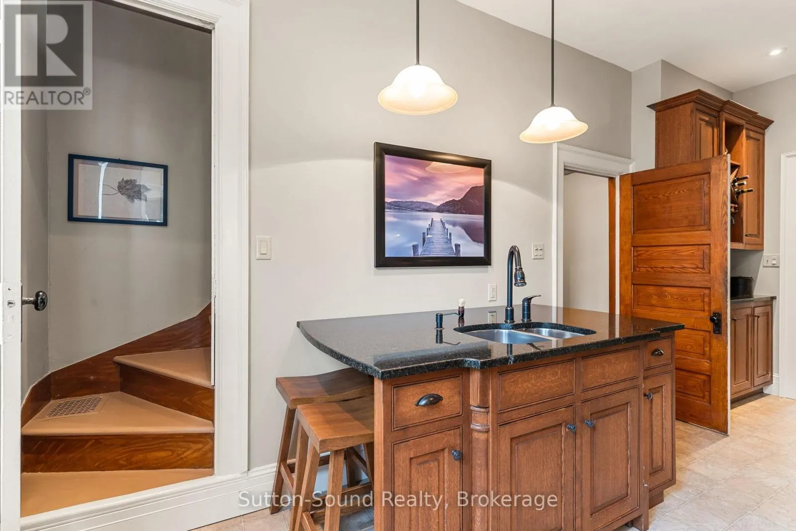 1304 4TH AVENUE W