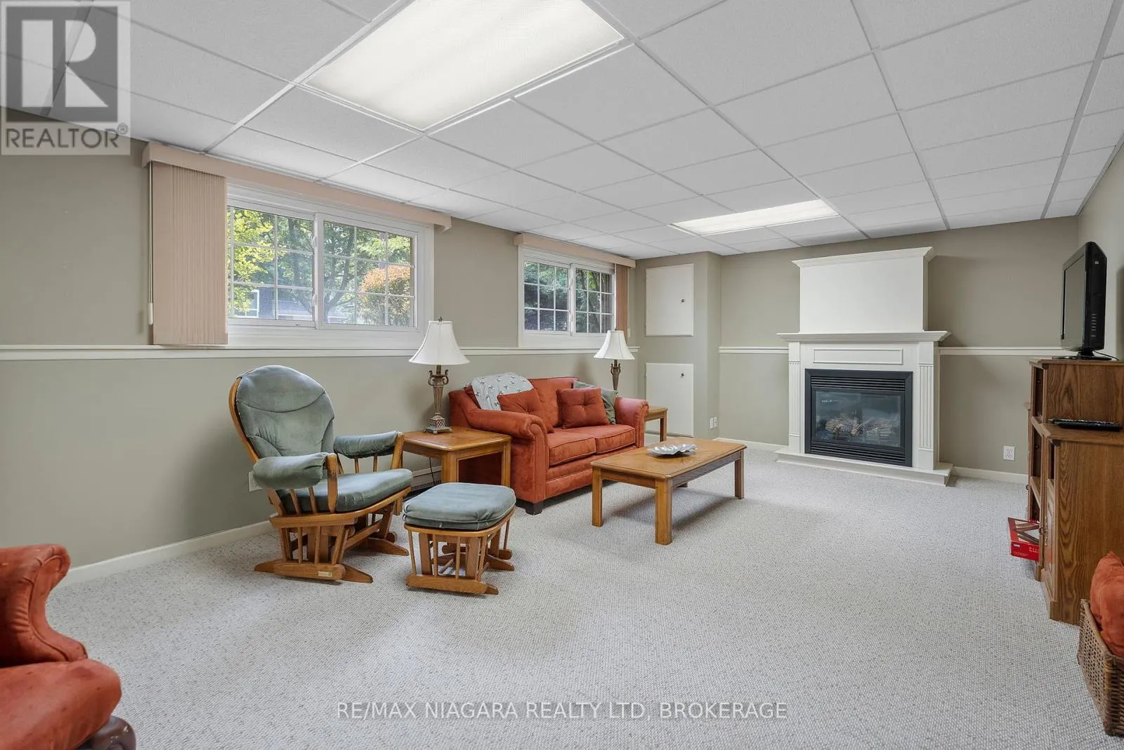 6841 DELLPARK DRIVE