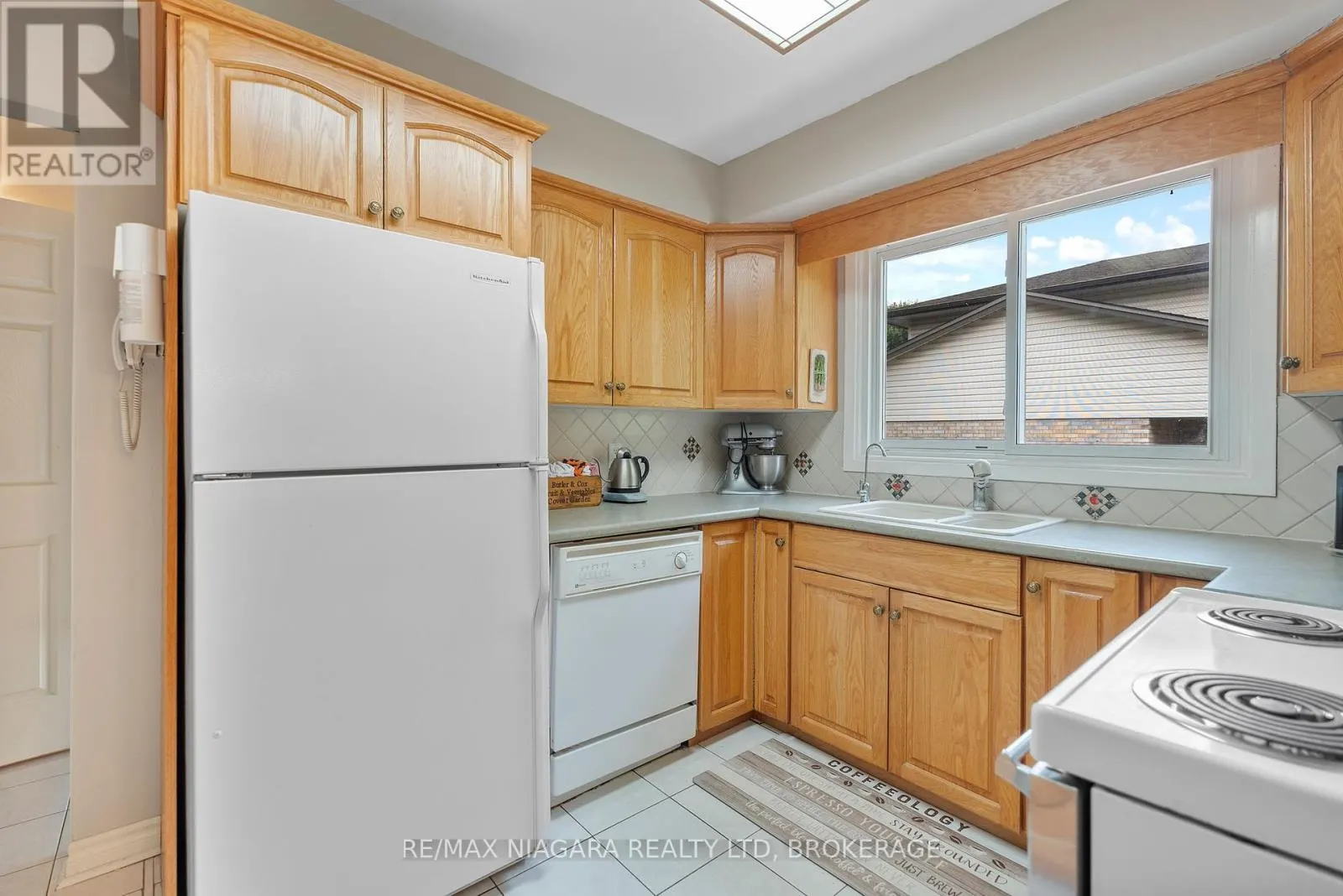 6841 DELLPARK DRIVE