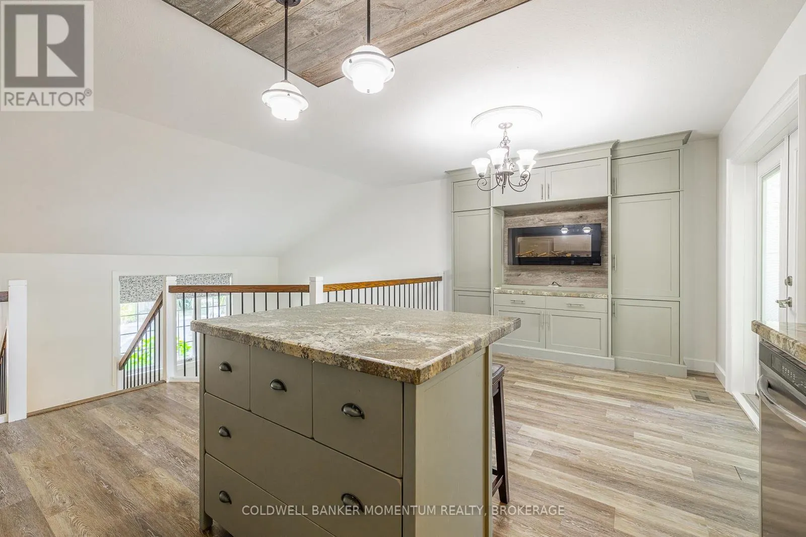 348 CAMBRIDGE ROAD W