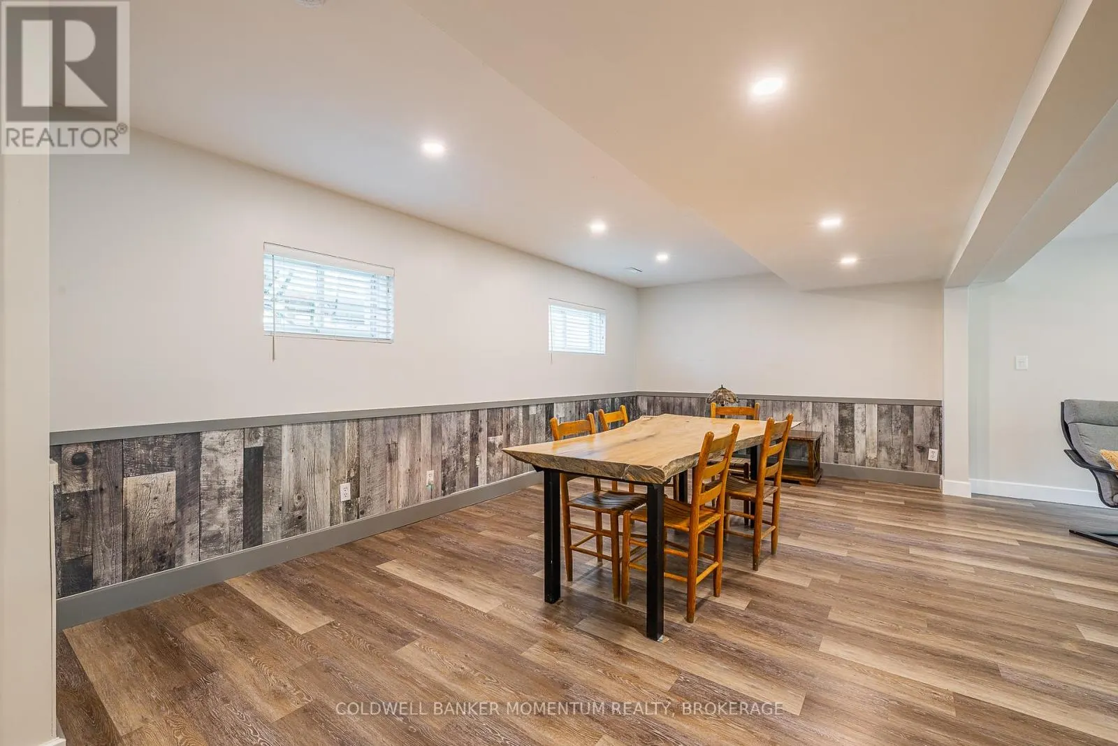 348 CAMBRIDGE ROAD W