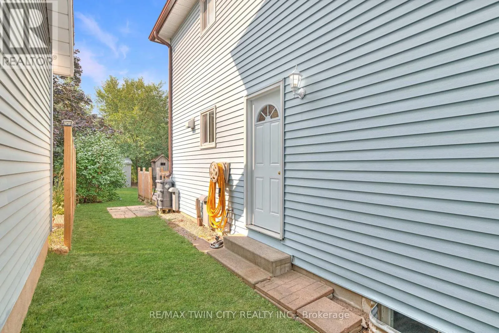41 RISTAU CRESCENT