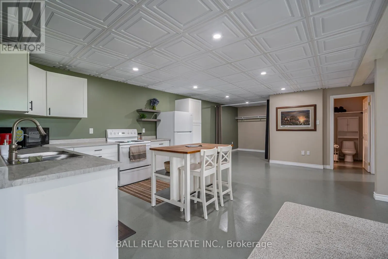 2120 DEER BAY ROAD