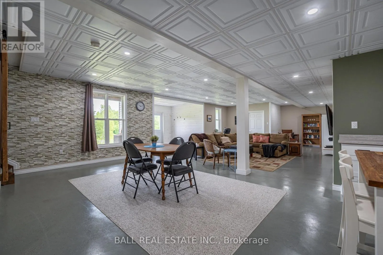 2120 DEER BAY ROAD