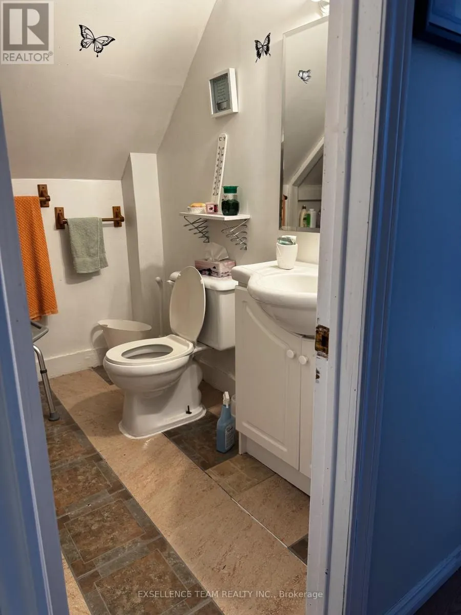 302 SEVENTH STREET W