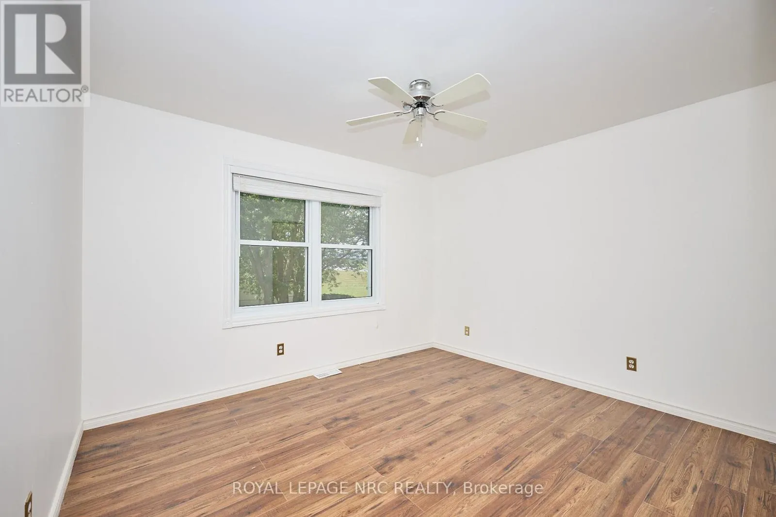 4040 LAKESHORE ROAD