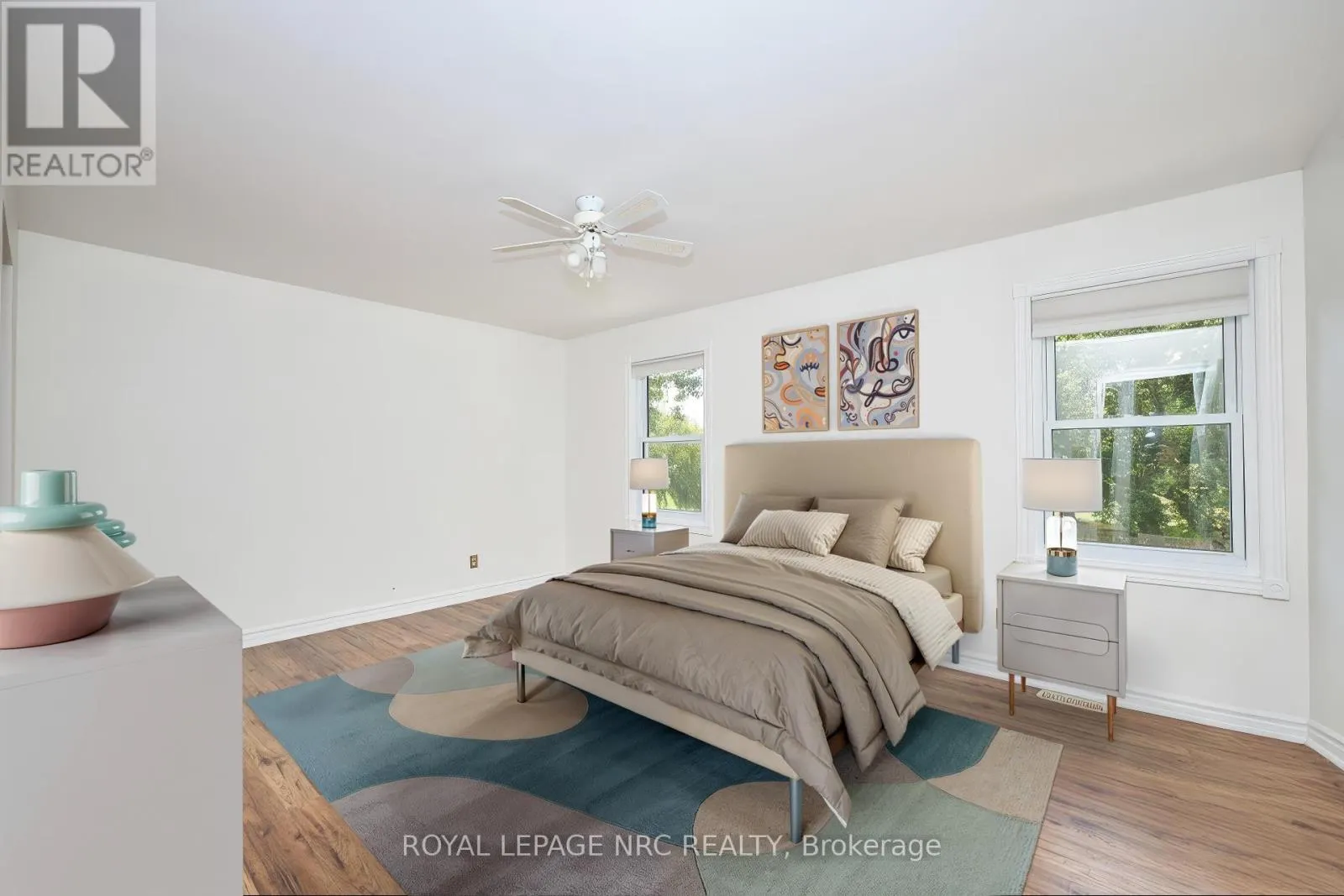 4040 LAKESHORE ROAD