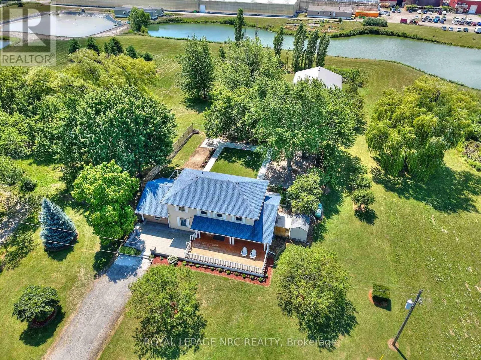 4040 LAKESHORE ROAD