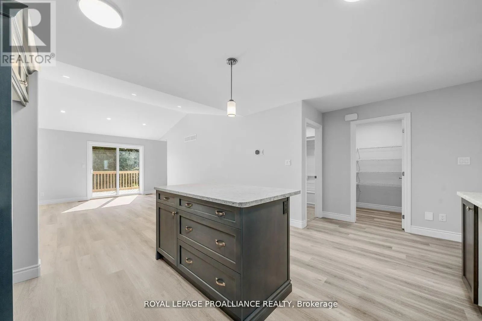 29 CLAYTON JOHN AVENUE