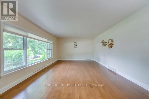 182 FORSYTH DRIVE