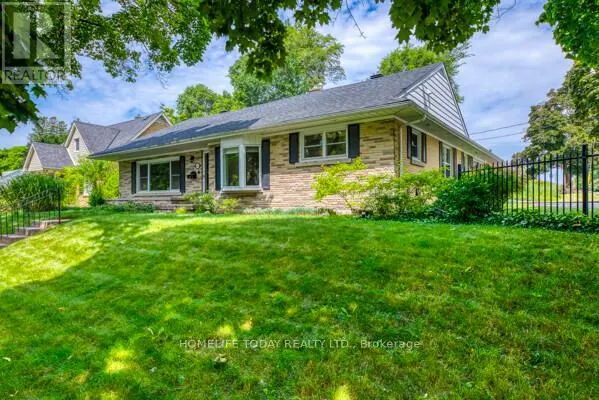 182 FORSYTH DRIVE