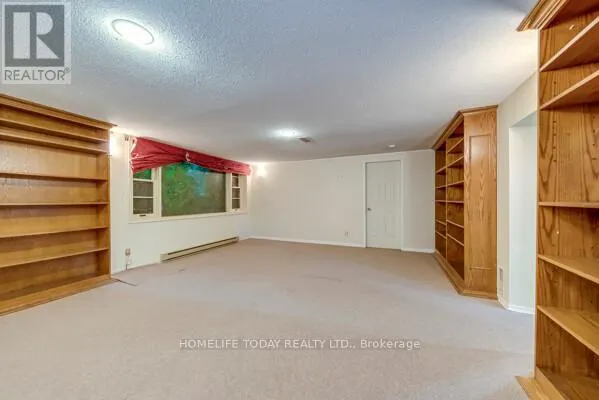 182 FORSYTH DRIVE