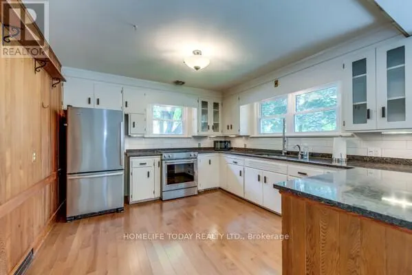 182 FORSYTH DRIVE