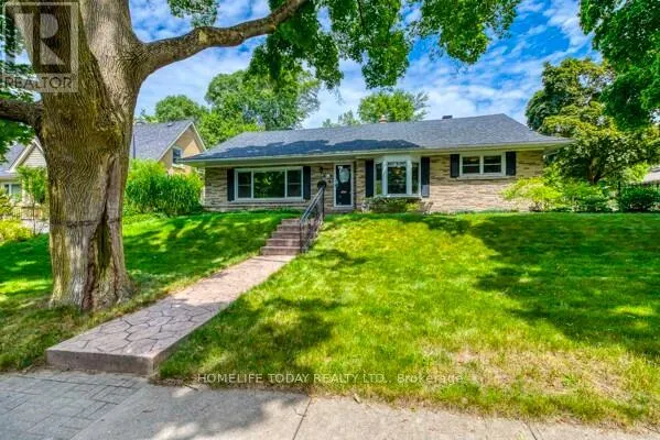 182 FORSYTH DRIVE