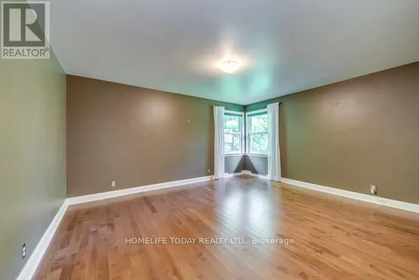 182 FORSYTH DRIVE