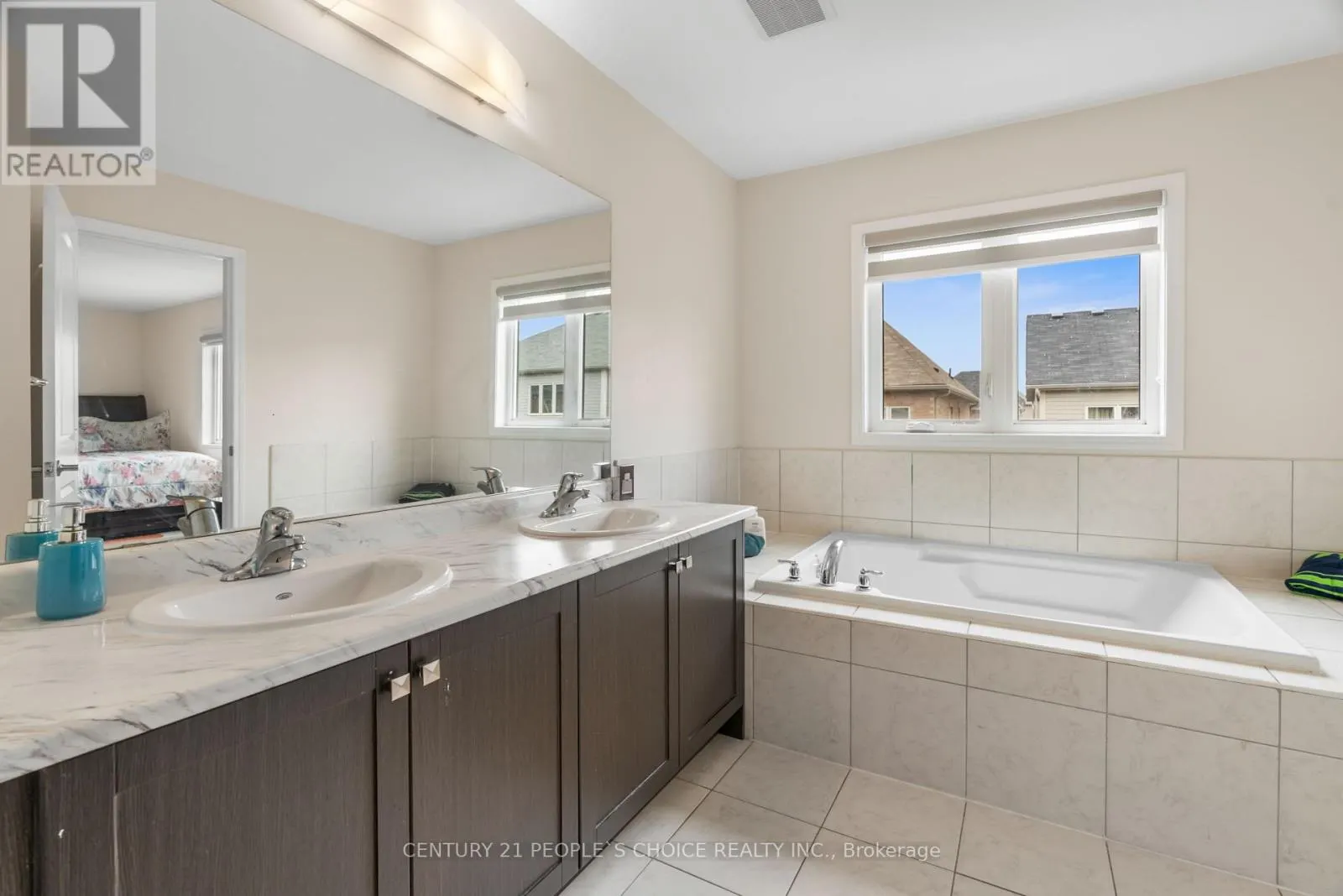 8670 CHICKORY TRAIL