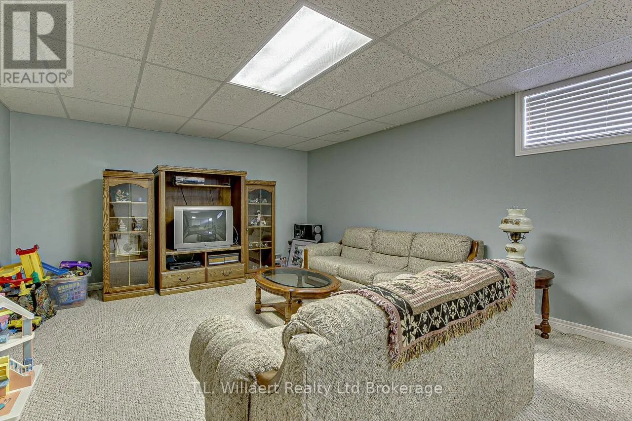 UNIT 4 - 7-105 KING STREET N, #Unit 4
