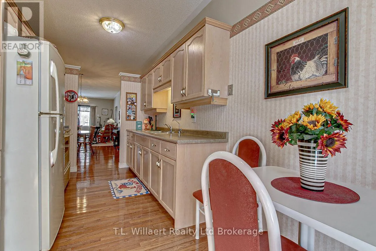 UNIT 4 - 7-105 KING STREET N, #Unit 4