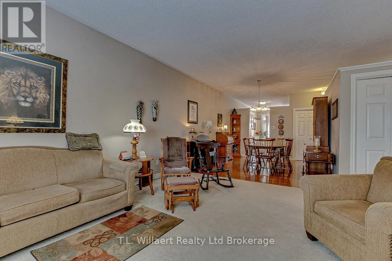 UNIT 4 - 7-105 KING STREET N, #Unit 4
