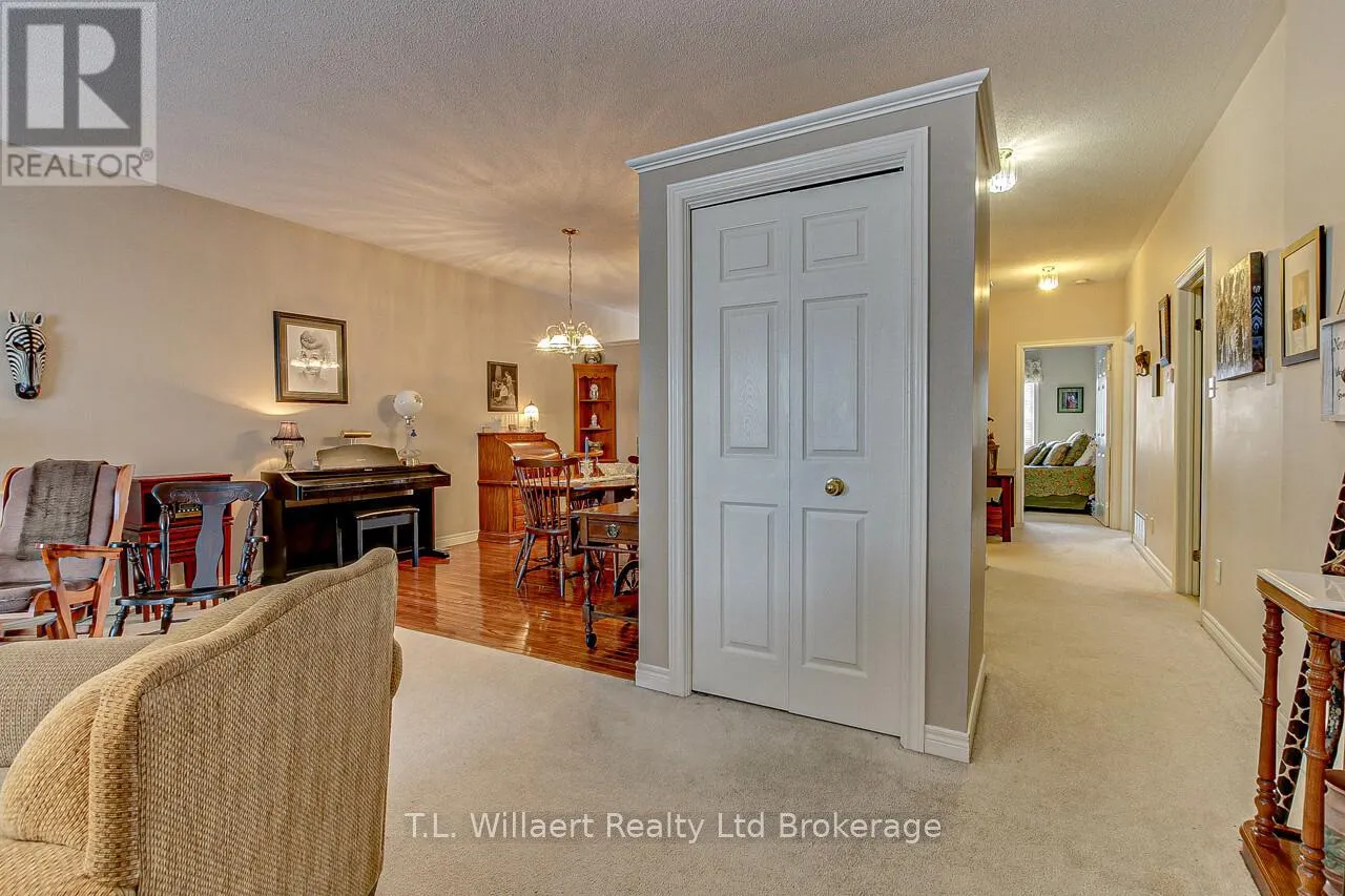 UNIT 4 - 7-105 KING STREET N, #Unit 4