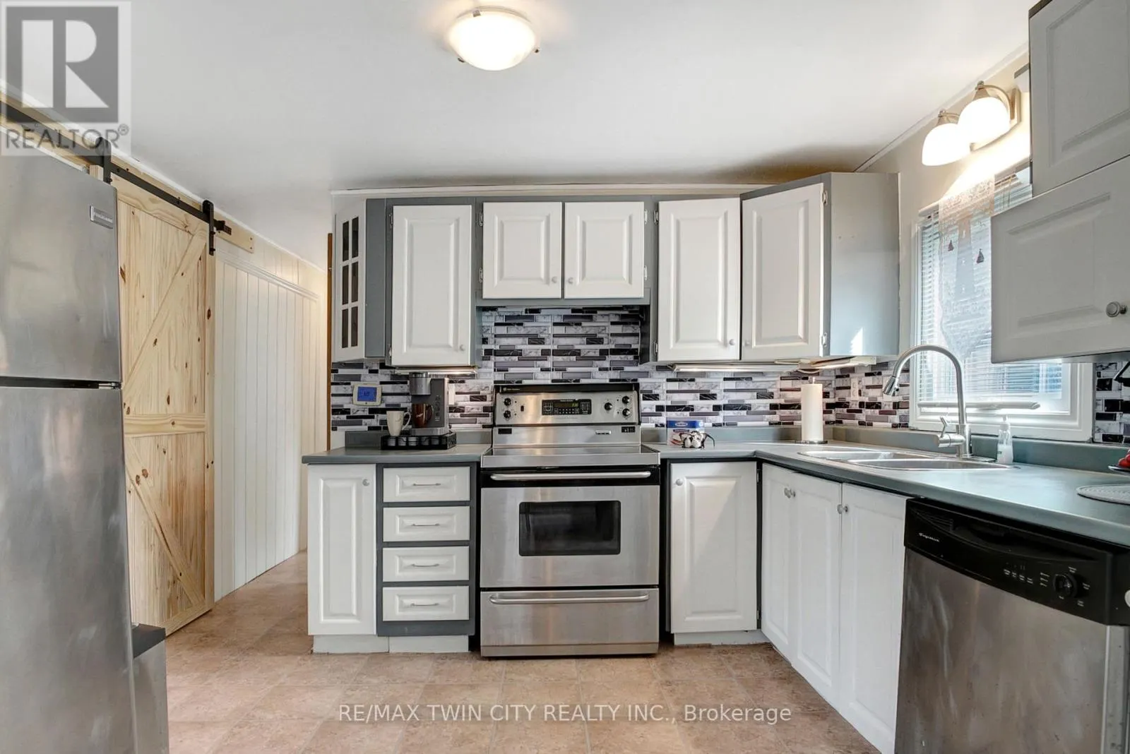 81 - 1294 8TH CONCESSION ROAD W